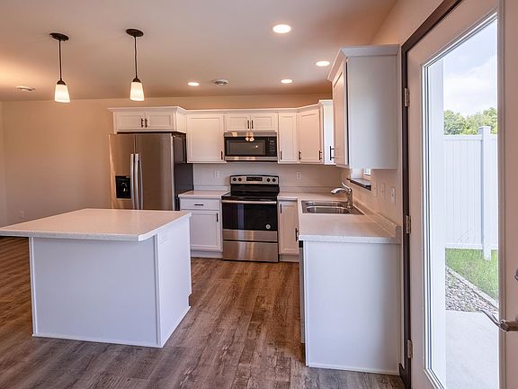 4th image of 3316 Green Pastures Ln
