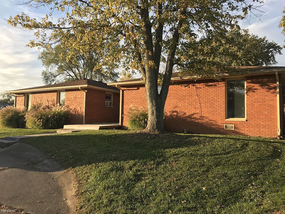 1st image of 2540 W Memorial Dr