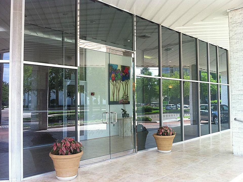 1st image of 5050 Woodway Dr APT 5K