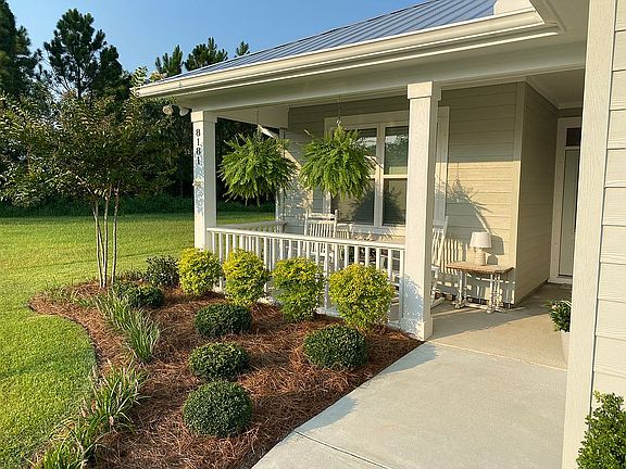 3rd image of 8181 Carmel Cir