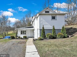 24 2nd Ave, Lavelle, PA 17943
