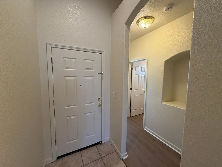 7565 Whitmore St — Photo 3