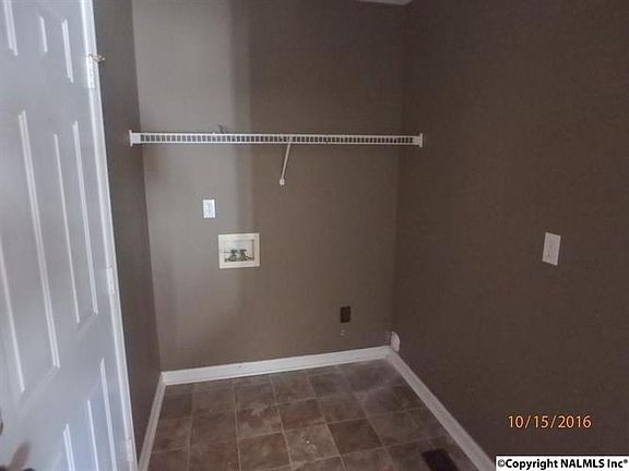 5th image of 118 Quiet Ln