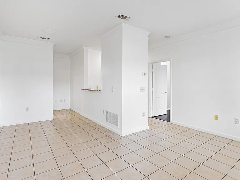 17906 Villa Creek Dr — Photo 5