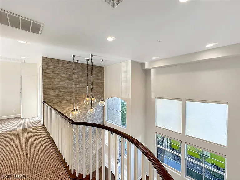 1352 Fox Acres Dr — Photo 29