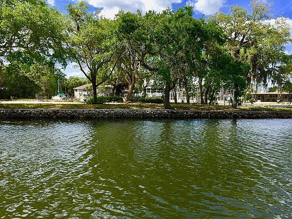 5th image of 2061 NW 15th St