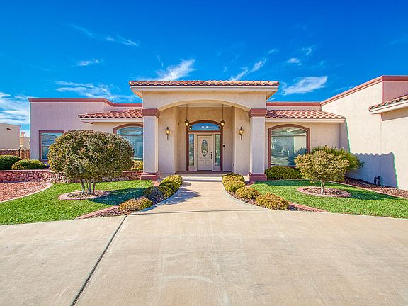 2nd image of 5529 Woodfield Dr