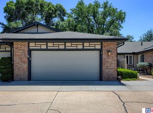 7221 South St UNIT 2, Lincoln, NE 68506