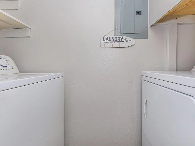 Lincoln Glens Apartments — Photo 30
