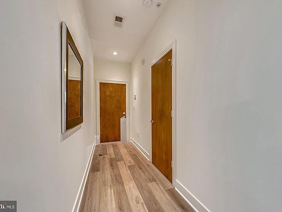 4th image of 2360 Champlain St NW #1.4