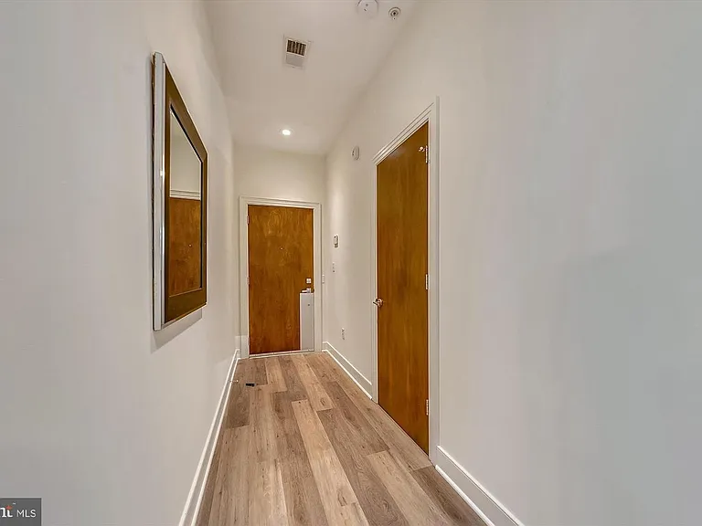 2360 Champlain St NW #1.4 — Photo 5