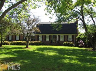 1270 Gumlog Rd, Lavonia, GA 30553