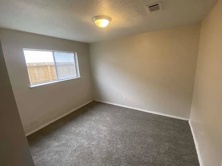 11503 Bay Cedar Dr — Photo 6