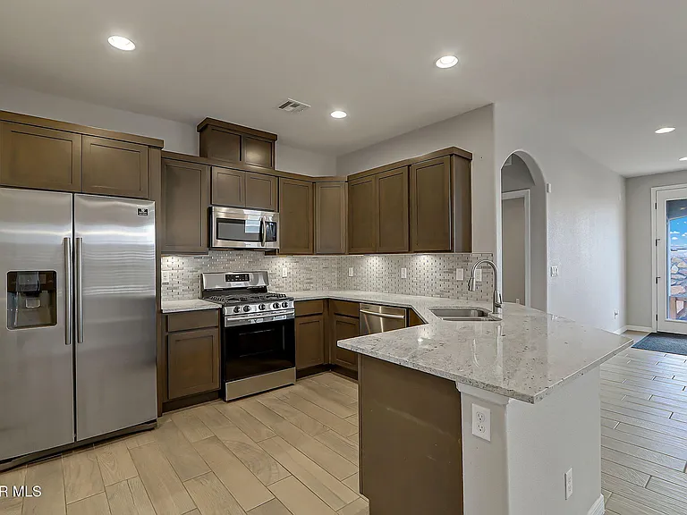 13752 Newton Ct — Photo 14