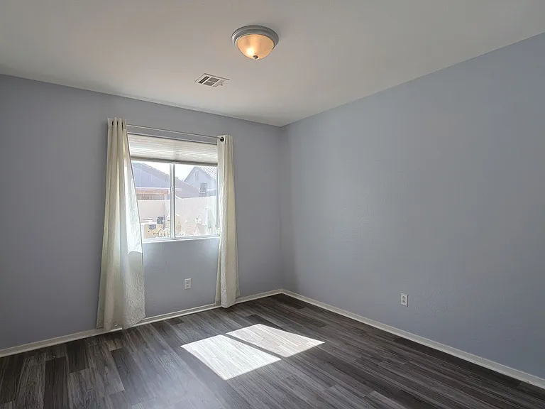 6113 Crystal Talon St — Photo 12
