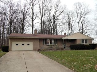 16408 Woodlawn Dr, Doylestown, OH 44230