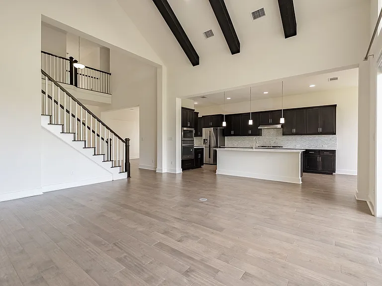 212 Eiglehart Rd — Photo 4