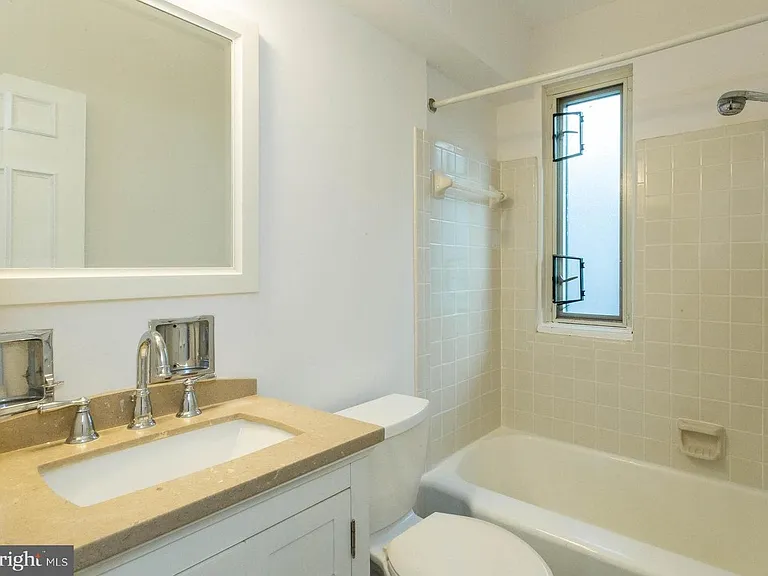 1727 Massachusetts Ave NW #811 — Photo 6