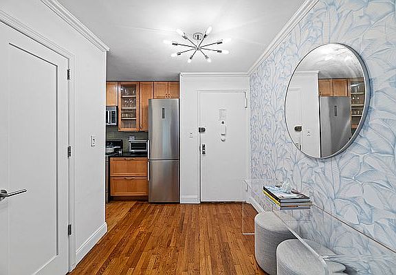 4th image of 54 Orange St APT 3G