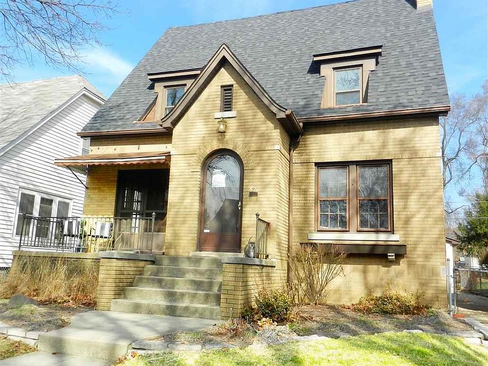 1st image of 821 W Meadows Pl