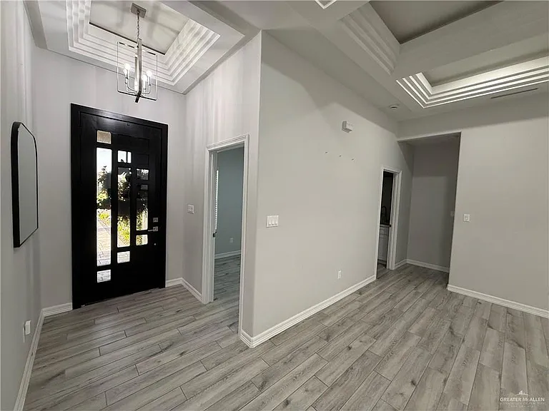 2700 E Comal Rd — Photo 9