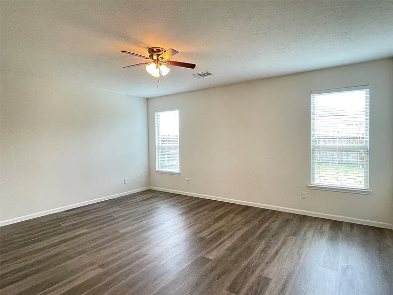 28519 Willow Orchard Ln — Photo 18
