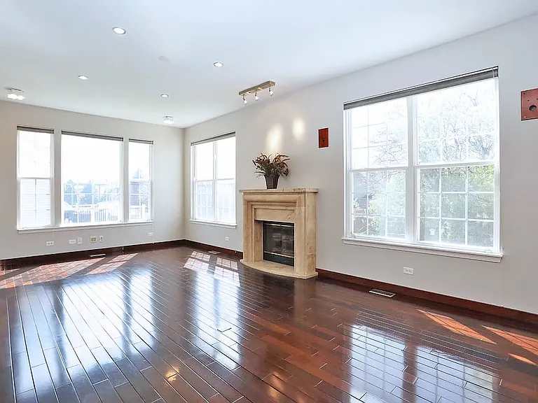 829 Clover Ridge Ln — Photo 12