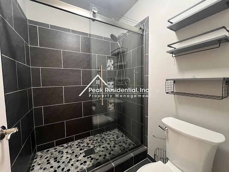 5541 Walnut Ave — Photo 21