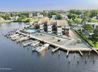 77 E Water St APT 12, Toms River, NJ 08753