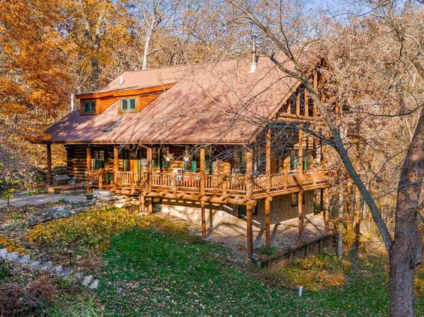 8706 State #44, Caledonia, MN 55921