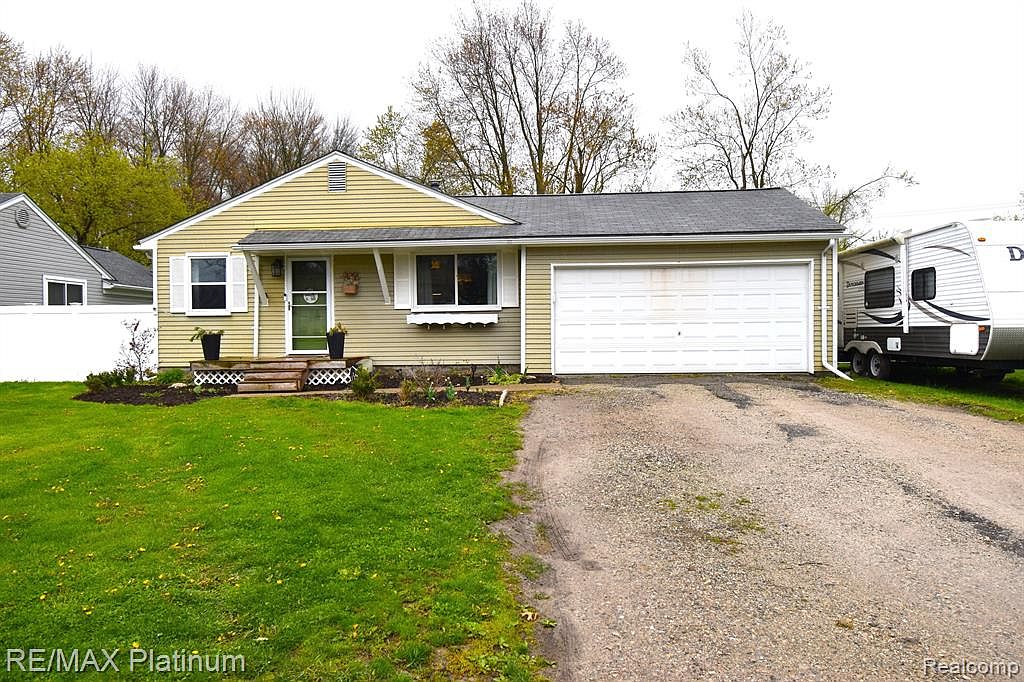 329 Gamma Rd, Walled Lake, MI 48390 Zillow
