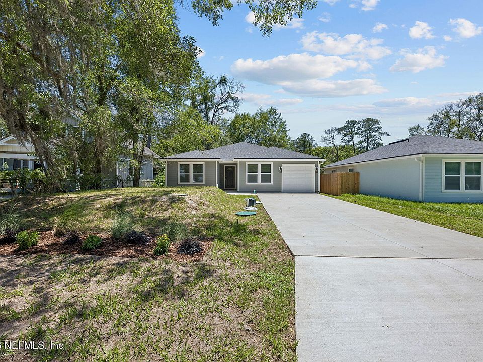 1st image of 8462 BUTTERCUP Street