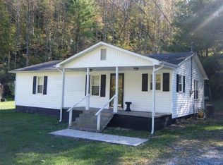 250 Henrytown Rd, Saltville, VA 24370