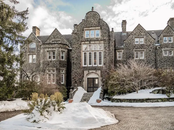 43 Ontio Road, Tuxedo Park, NY 10987