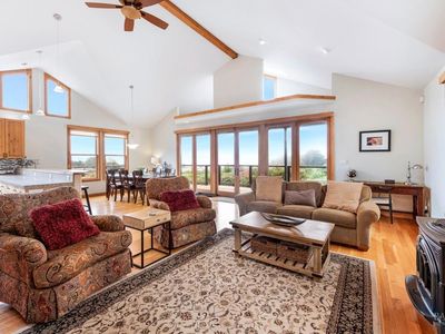 44301 Ororeys Roost, Manchester, CA, 95459