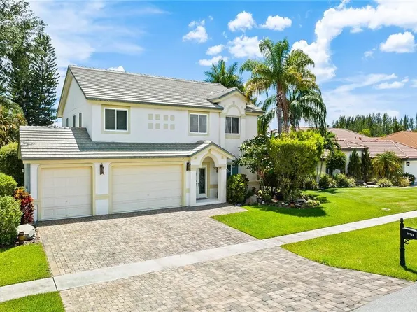 20724 Waters Edge Court, Boca Raton, FL 33498