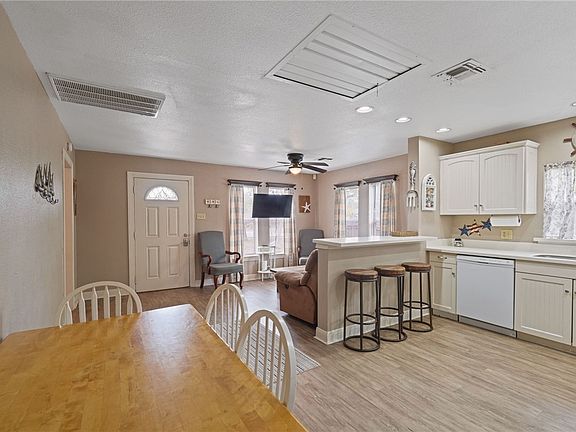 5th image of 145 S Rife St