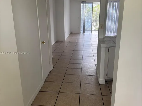 1710 NE 191st St APT 411-3, Miami, FL 33179