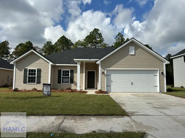 88 Glendale Ln, Hinesville, GA 31313