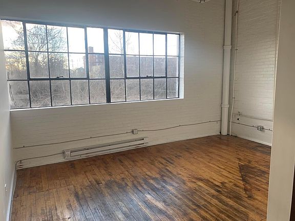 2nd image of 1415 Kemper St #84
