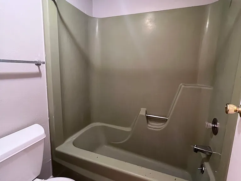Bell Hollow Apartments — Photo 56