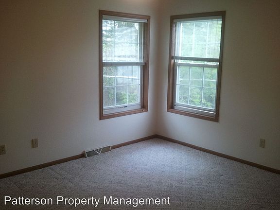 3rd image of 5202-B Collier Ct
