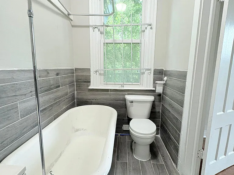 83 Sachem St #2 — Photo 15
