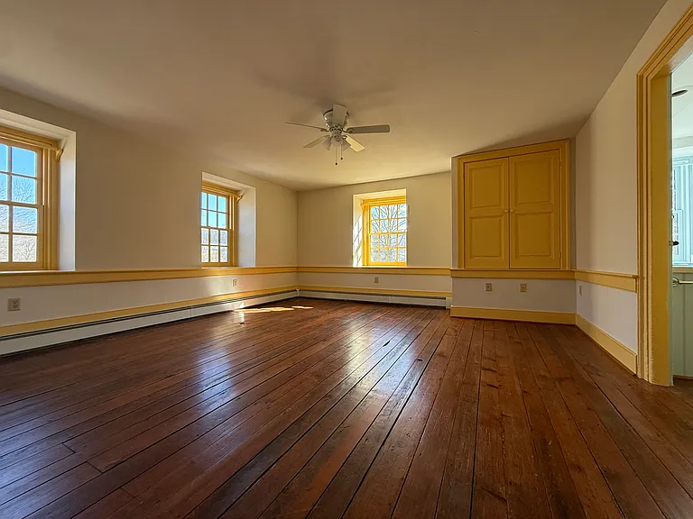 6393 Glatfelters Station Rd — Photo 13