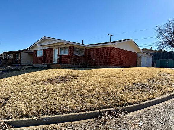 5th image of 200 Teague St