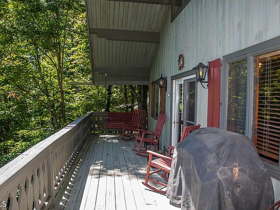 2nd image of 163 Pleasant Mountain