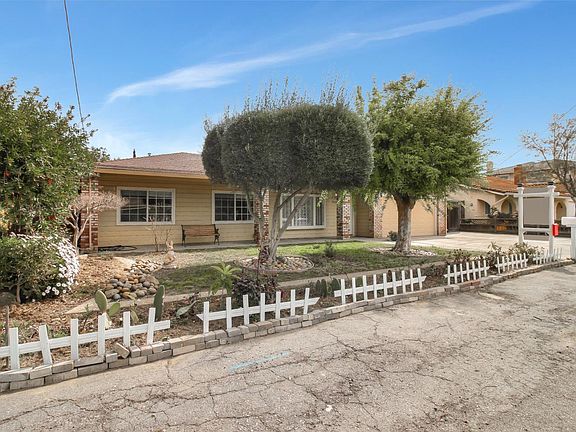 3rd image of 10116 Prado Vista Dr