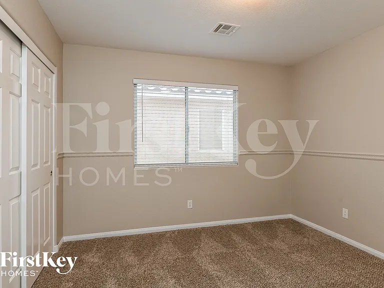 3932 Gold Point St — Photo 8