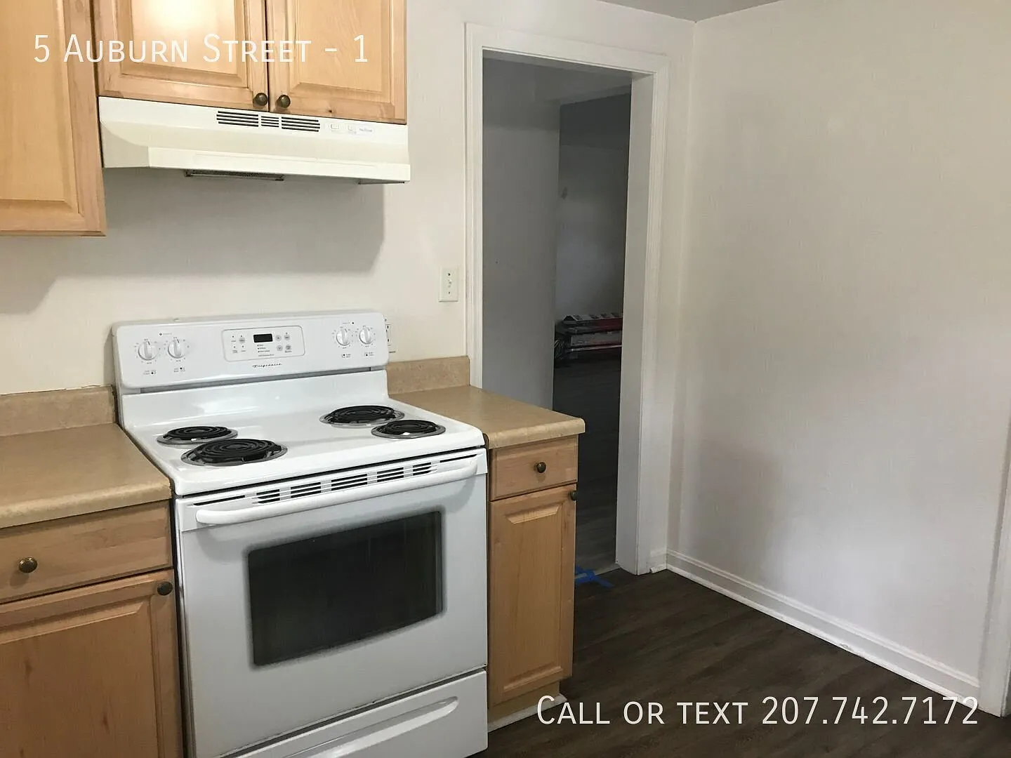 Nice One Bedroom Apt with Heat and Hot Water Included! — Photo 4