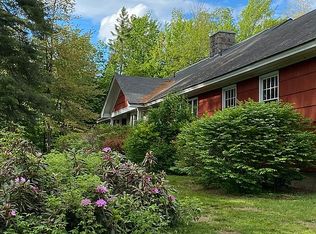 15 N Mountain Pond Rd, Errol, NH 03579